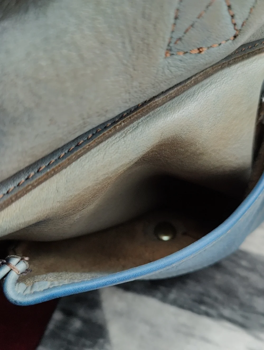 Lusher Ginevra Bayside 84 Distressed Leather Hobo